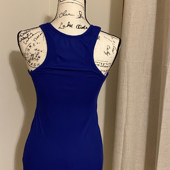 Women’s Under Armour Tank Top - Picture 2 of 4